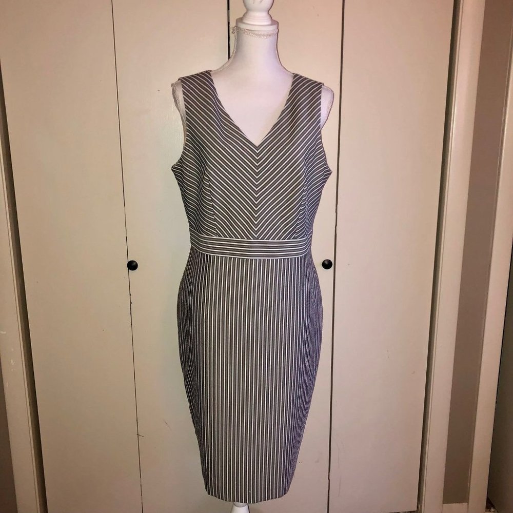 Black Label by Evan Picone Sleeveless Dress Womens 10 Used One Snag
